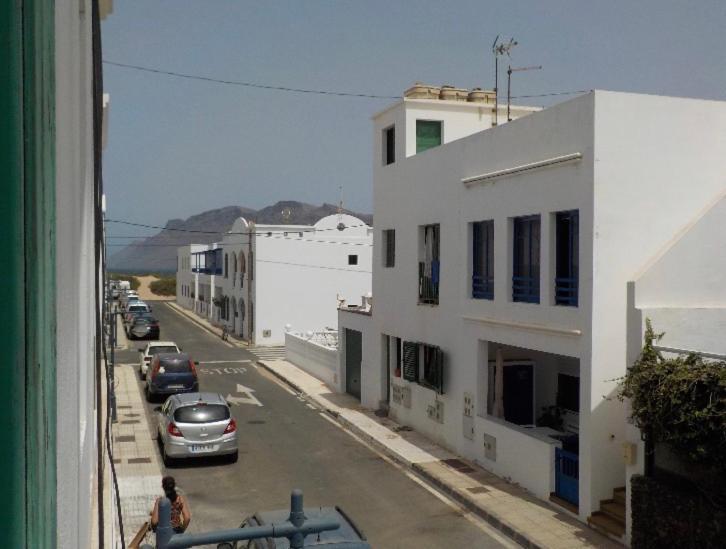 Coqueto Apto Eila 100 Metros Playa Wifi Apartman Famara Kültér fotó